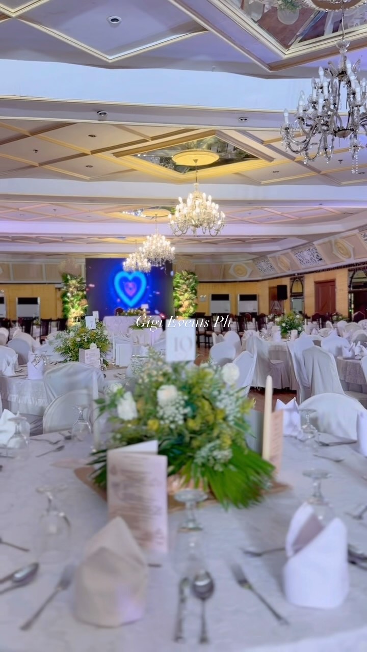 Grand ballroom wedding reception by GiGi Events Ph